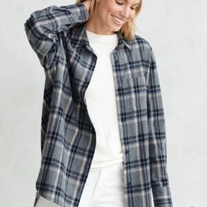 Jenni Kayne Medium Button-Up Shirt